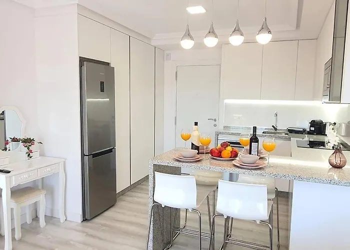 アパート Luxury Apartment-studio In